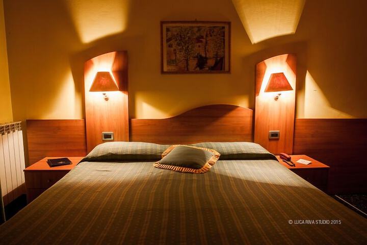 Room 10 of 21