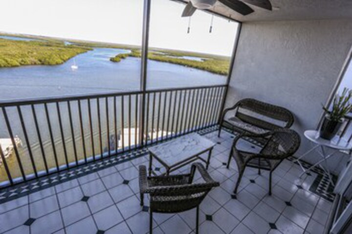 Terrace/Patio 2 of 45