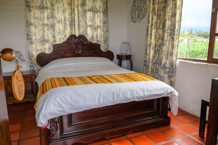 Room 4 of 125