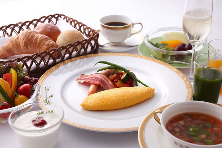 Breakfast/Coffee Service 33 of 40
