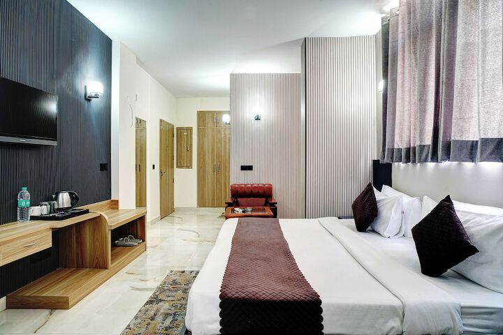 Room 41 of 49