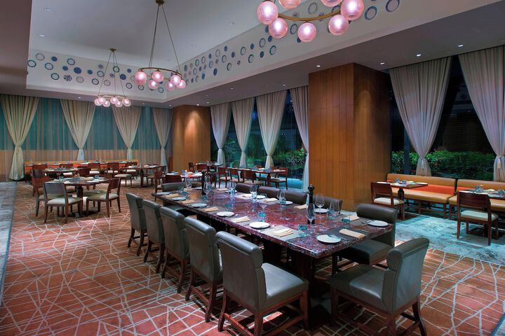 Dining 65 of 84
