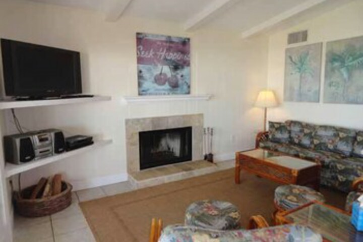 Room 11 of 21
