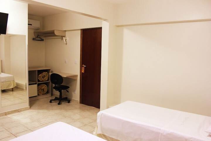 Room 27 of 44