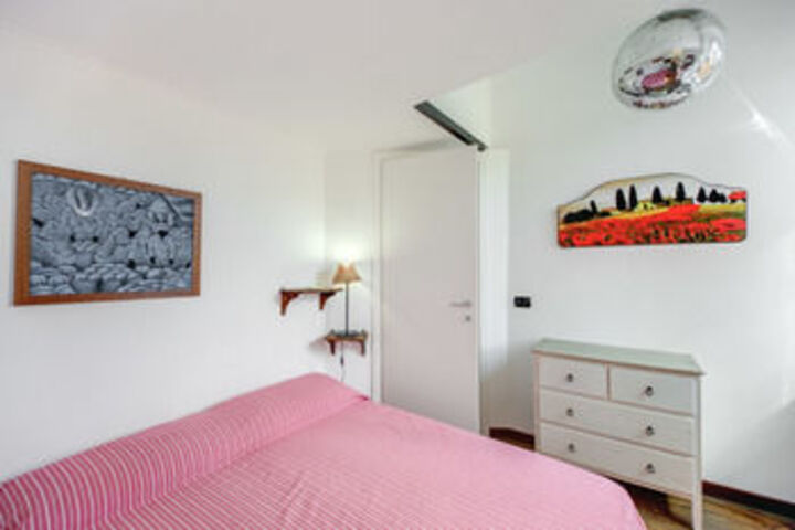 Room 26 of 68
