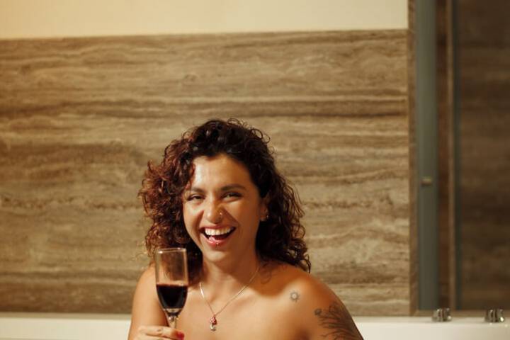 Hot Tub 12 of 19