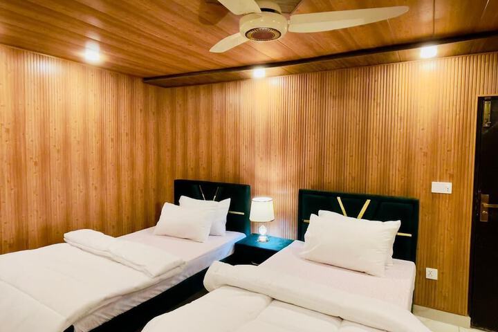 Room 14 of 43
