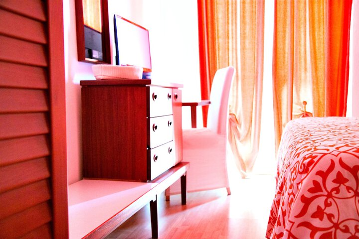 Room 23 of 63