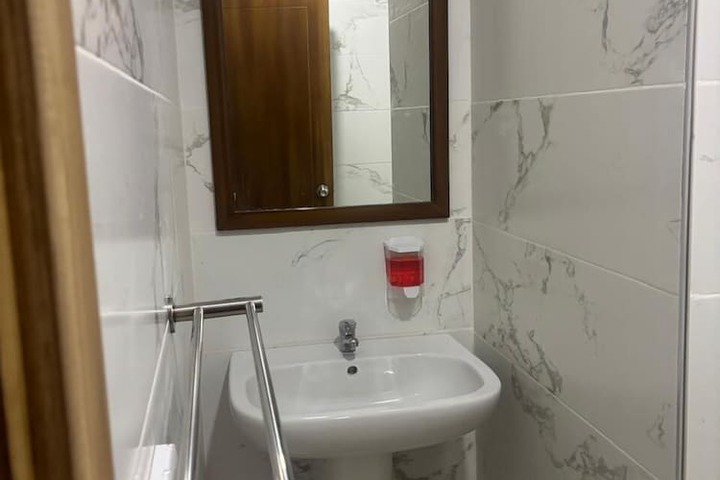 Room 41 of 68