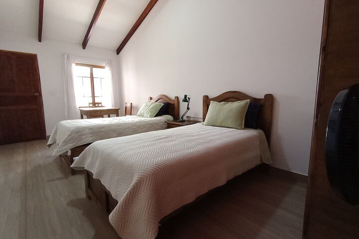 Room 10 of 35