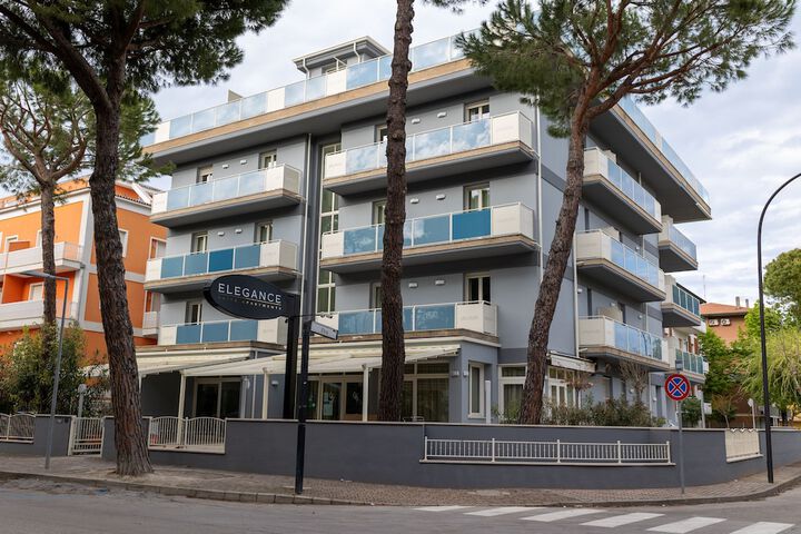 Elegance Suite Apartments - Siroli Collection in Cervia