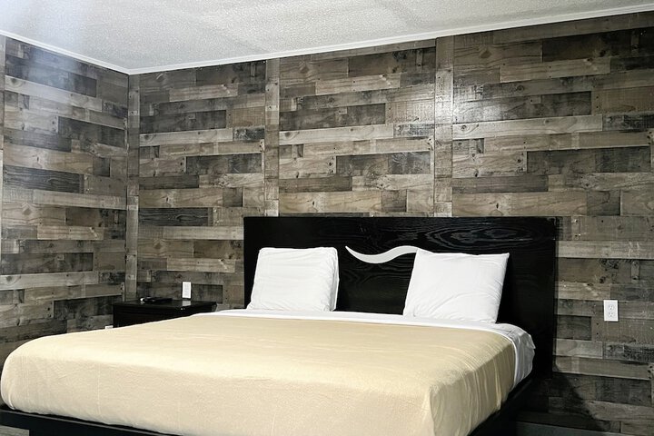 Room 2 of 11