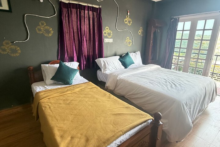 Room 8 of 27