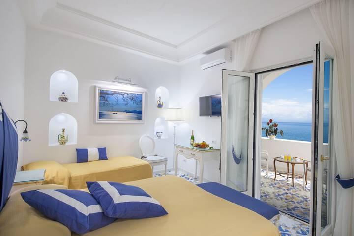 Room 3 of 88