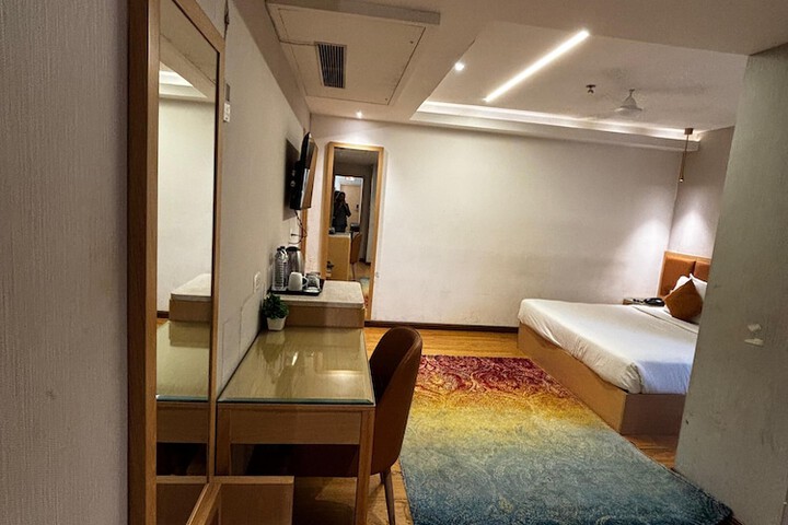 Room 13 of 57