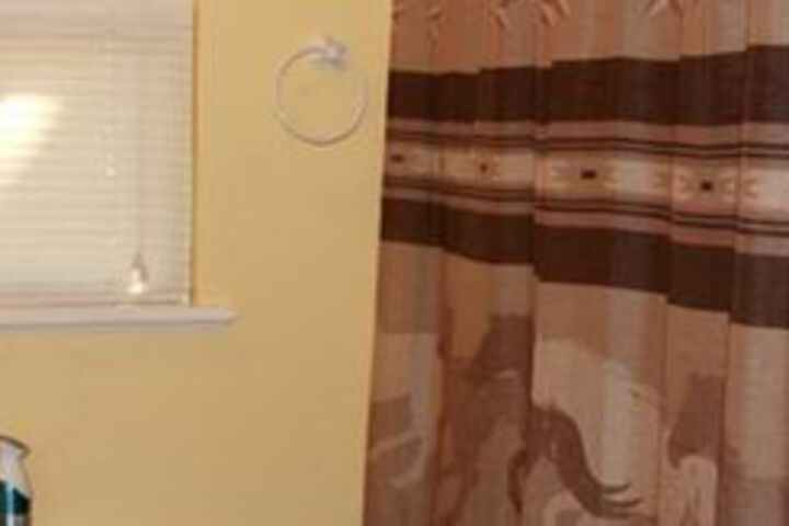 Room 12 of 148
