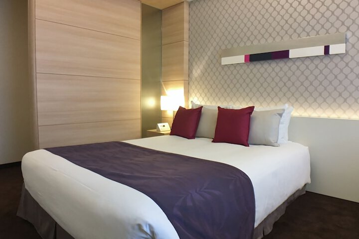 Room 17 of 151