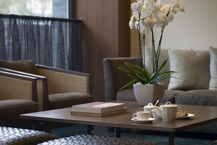 Hotel Lobby
