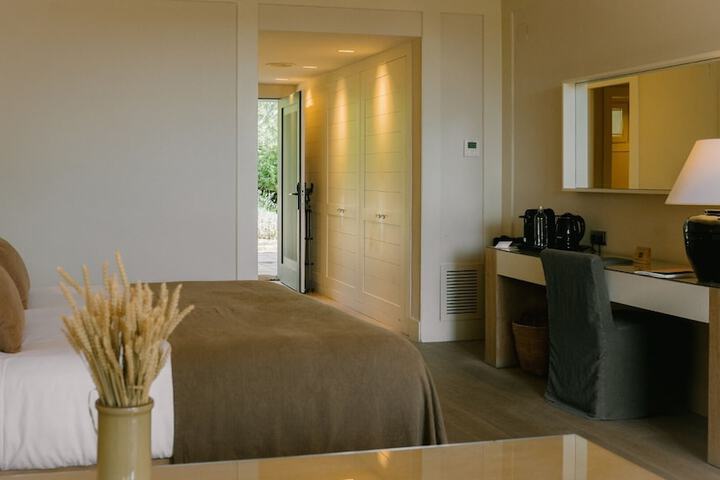 Room 16 of 61