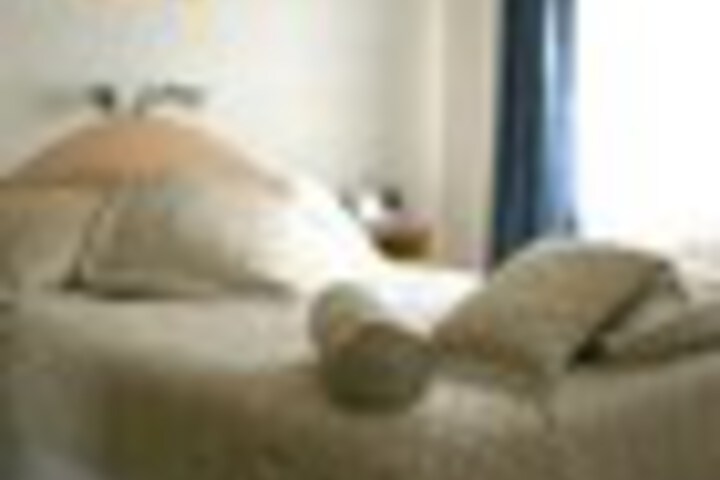 Room 20 of 120