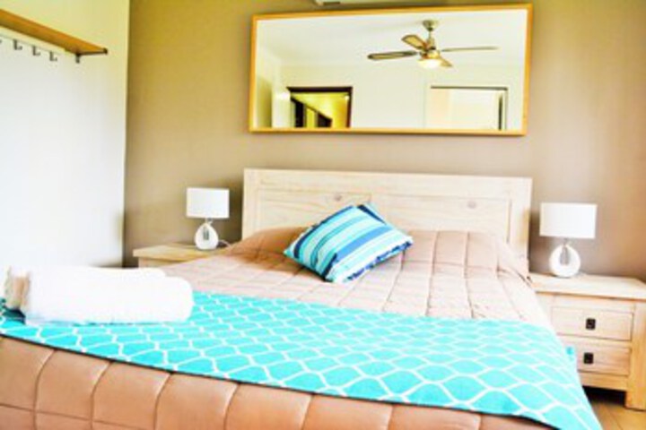 Room 5 of 15
