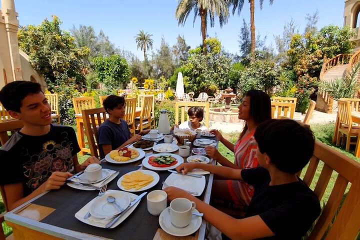 Breakfast/Coffee Service 115 of 218