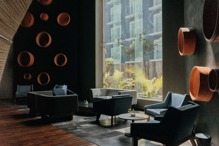 Hotel Interior 8 of 145