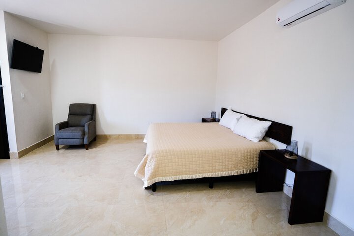Room 69 of 211