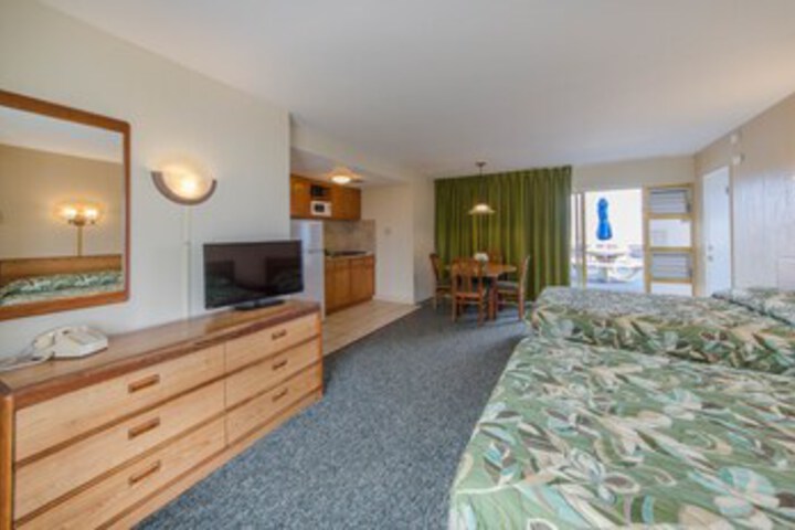 Room 100 of 216