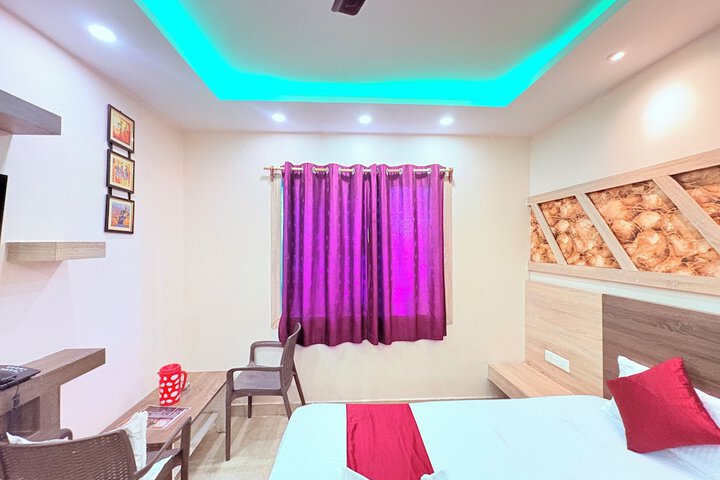 Room 35 of 63
