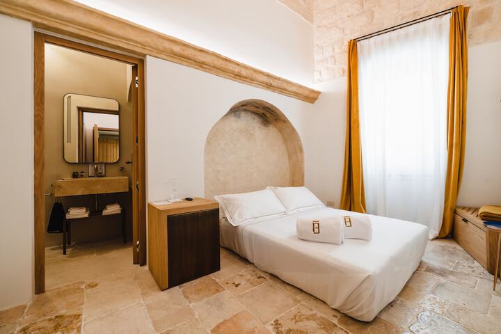 Room 15 of 72