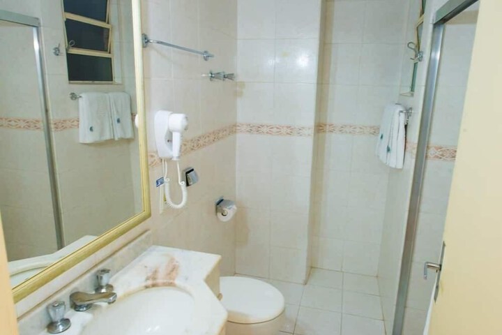 Room 9 of 22
