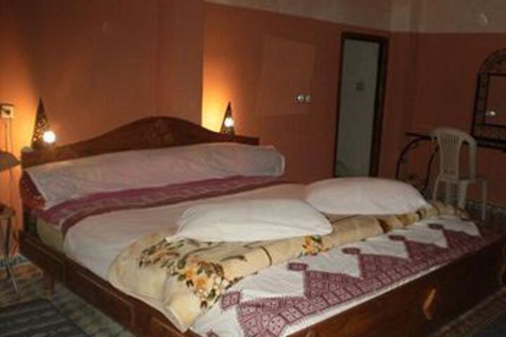 Room 10 of 24