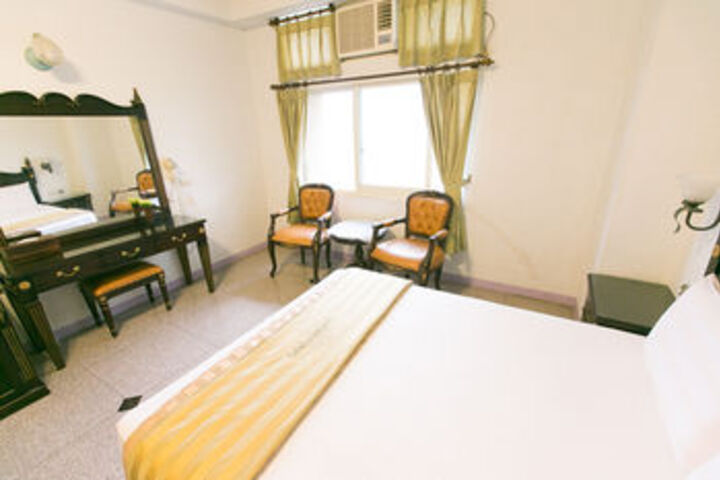 Room 19 of 26