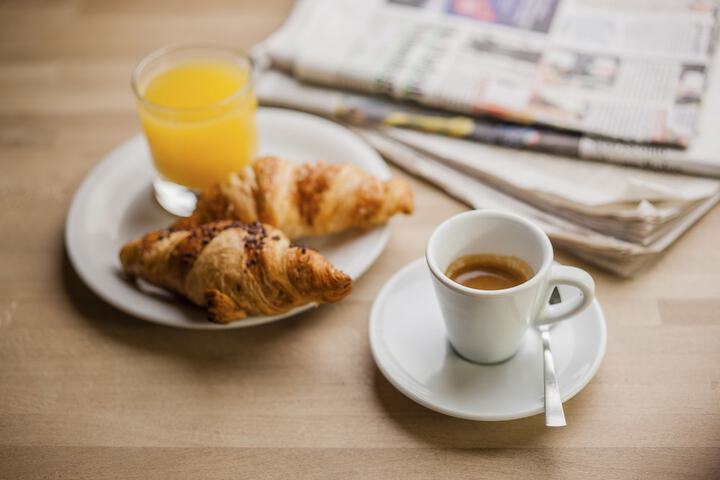 Breakfast/Coffee Service 106 of 120