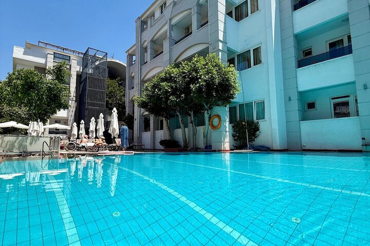 Pool 26 of 34
