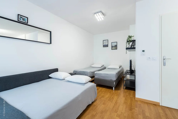 Room 13 of 22