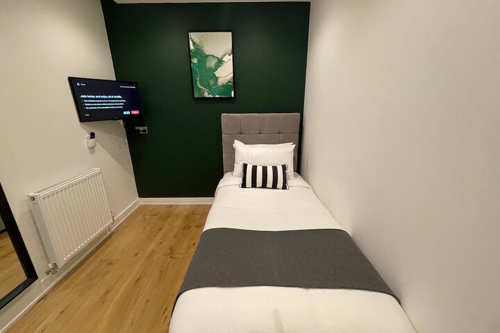 Room 56 of 296