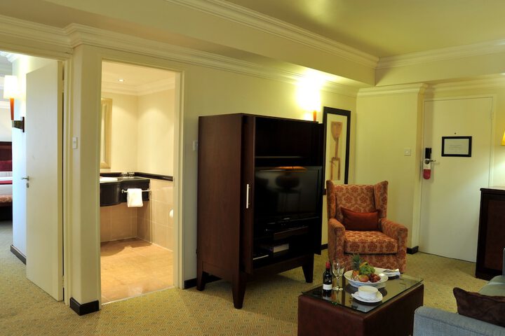 Room 9 of 34