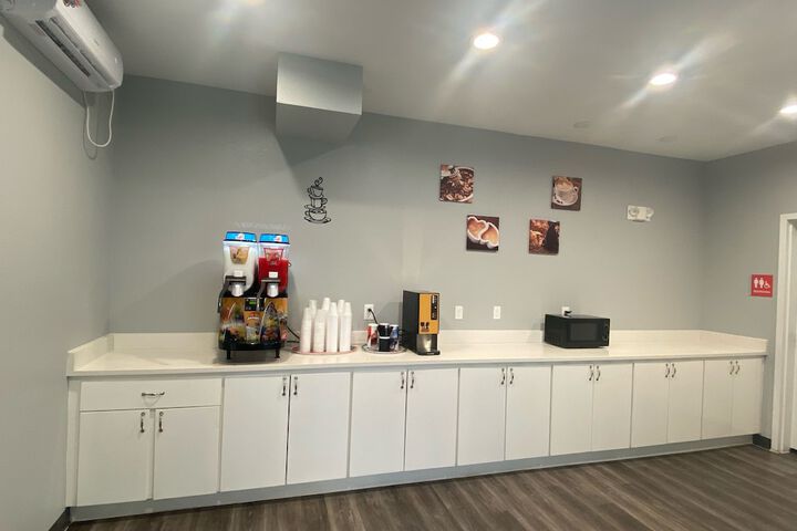 Breakfast/Coffee Service 13 of 26