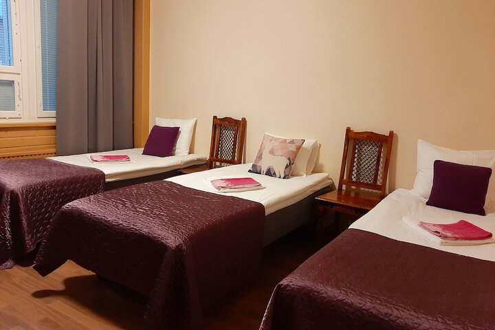 Room 6 of 37
