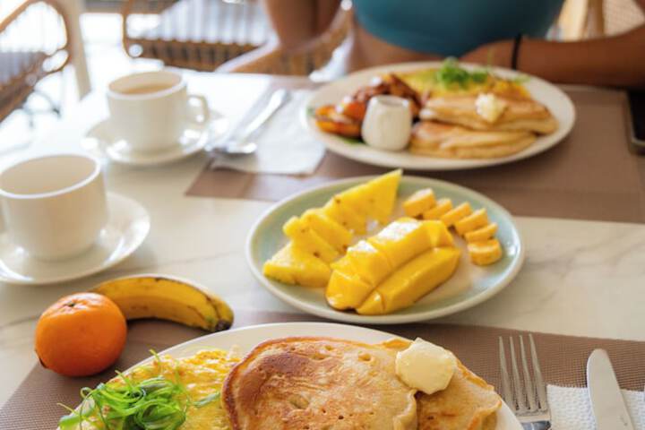 Breakfast/Coffee Service 18 of 24