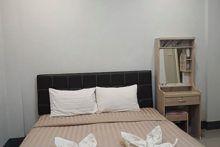 Room 7 of 15