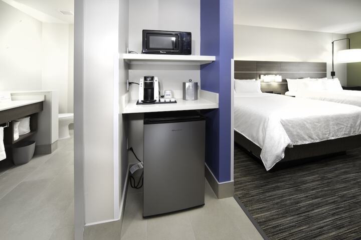 Room 15 of 47
