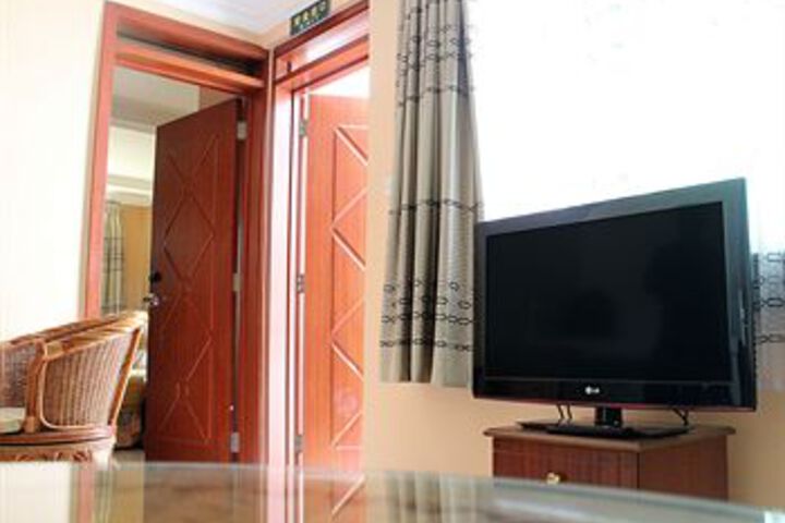 Room 28 of 44