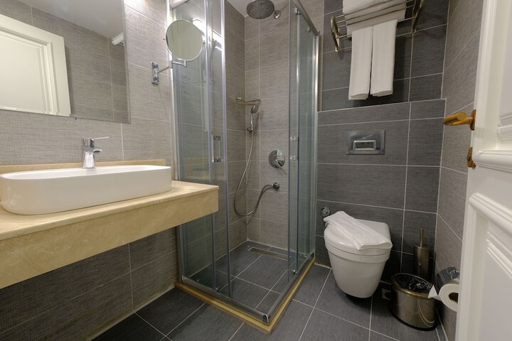 Room 40 of 68