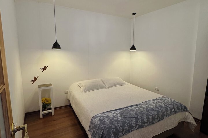 Room 3 of 37