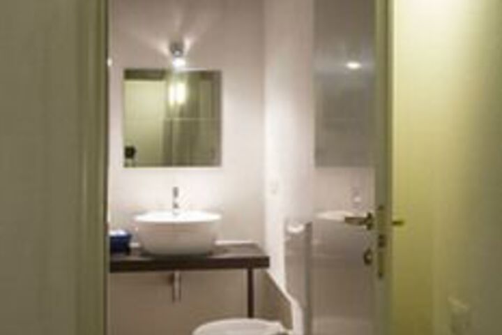Room 8 of 41