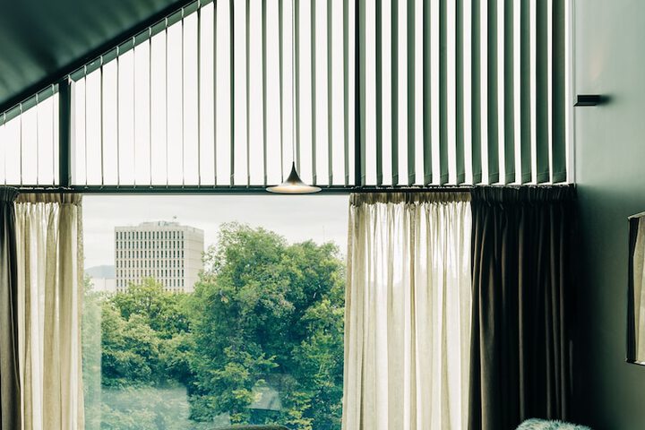 Room 27 of 56