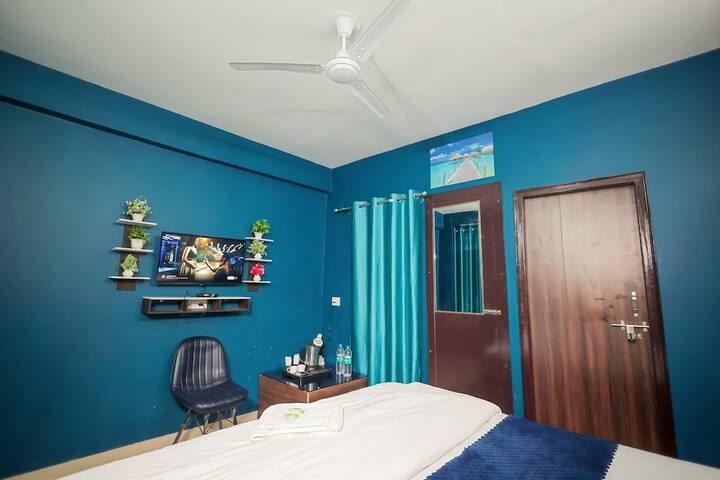 Room 12 of 51